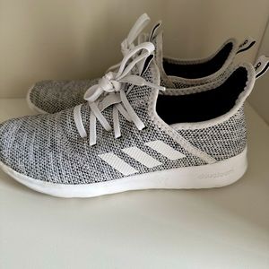 Adidas cloudfoam sneakers